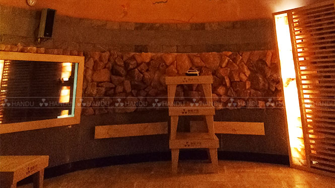 電(diàn)氣石汗蒸房(fáng)內(nèi)景